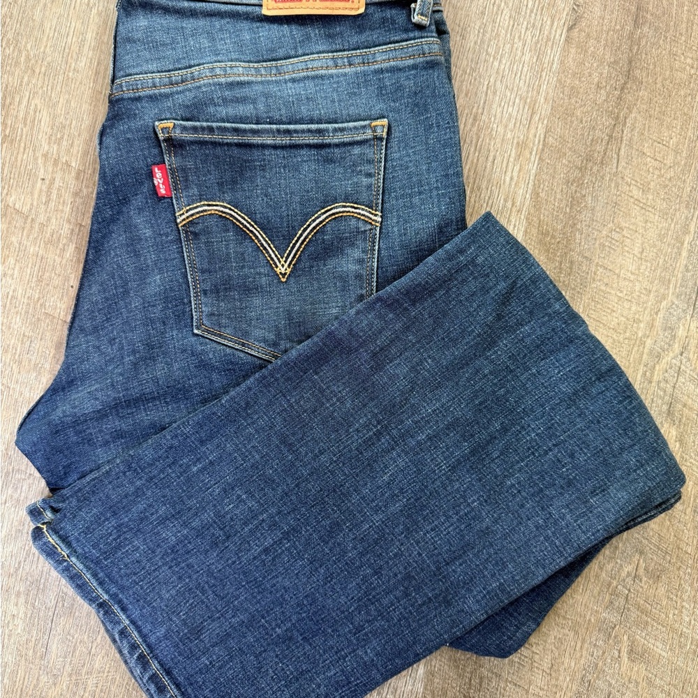 Levi's Women's Medium Wash Bootcut Jeans